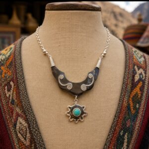 Collar Cuerno de Toro con Crisocola